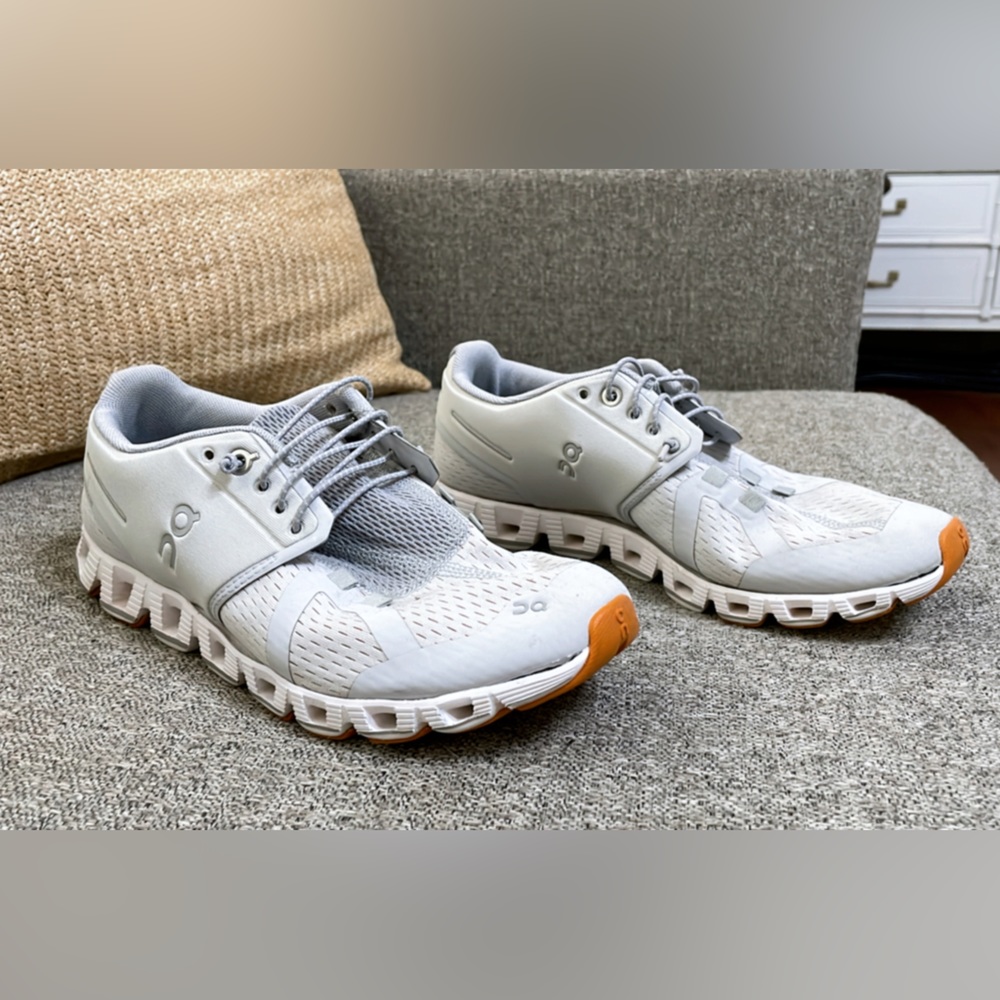 OnCloud Runners. Like new. Too small, lip inside shoe hits toe.